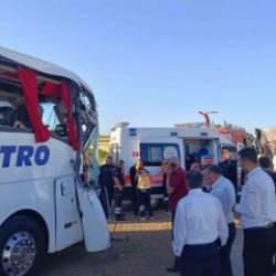 Afyonkarahisar'da zincirleme kaza: 24 yaralı