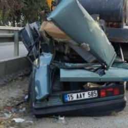 Burdur’da otomobil, dorseye çarptı: 1 ölü, 1 yaralı