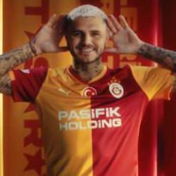 Galatasaray'ın yeni sezon formaları tanıtıldı! Tanıtımda ünlü rapçi de yer aldı