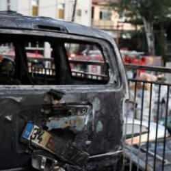 Ataşehir'de yangın! Onlarca otomobil küle döndü