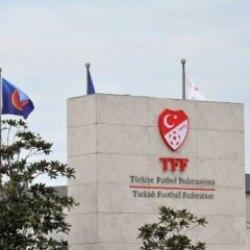 TFF'den futbolseverleri üzecek forma kararı