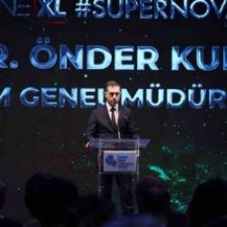 Sahne XL etkinliğinde ’Supernova’ temasıyla 13 girişimci sahne aldı