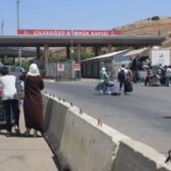 Suriye sınırında yoğunluk! Okulların kapanmasıyla dönüş yolculuğu başladı