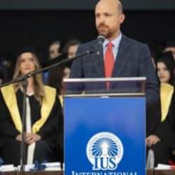 Uluslararası Saraybosna Üniversitesi 17. dönem mezunlarını verdi
