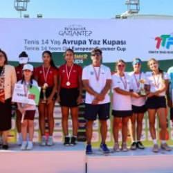 Uluslararası Tenis 14 Yaş Avrupa Yaz Kupası’nda birinci Türkiye oldu
