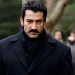2018'den beri dizilerde oynamıyordu! Kenan İmirzalıoğlu, Abi'yle sözleşme imzaladı