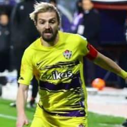 36 yaşındaki Caner Erkin'den sürpriz imza! 1. Lig ekibine transfer oldu