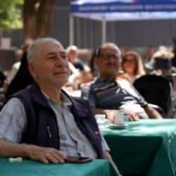 Gaziantep'te hizmete giren emekliler lokali kısa sürede yoğun ilgi gördü