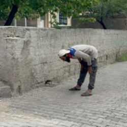 Nevşehir'de ilginç olay: Polise yakalanınca namaz kılmaya başladı