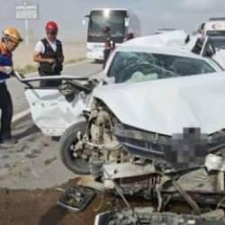 Aksaray'da kum fırtınası: 5 araç çarpıştı: 8 yaralı