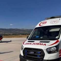 Ambulans helikopter, parmakları kopan çocuğu Ankara'ya nakletti