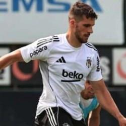 Beşiktaş'ın yeni transferi ilk idmanına çıktı
