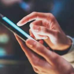 Telefondaki ayarı açık bırakmayın! Uzaktan ulaşıp tehlikeye sürüklüyorlar