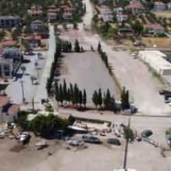 CHP'li belediyeden skandal: Tarihi mezarlığa büyük saygısızlık!