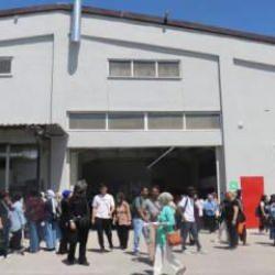 Depremden sonra fabrikada korku dolu anlar! Mesai saatinde tavan çöktü: 3 yaralı