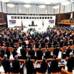 Dini değerlere hakarete karşı kanun teklifi! Kamuoyunun gözü Meclis'te