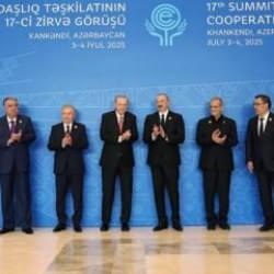 Ekonomik İşbirliği Teşkilatı 17. Zirvesi Azerbaycan'da başladı