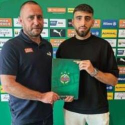 Konyaspor'da ilk imza 'kardeşten' geldi