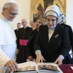 Emine Erdoğan’ın Vatikan temasları: Yumuşak gücün yeni yüzü