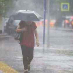 Meteoroloji'den 4 ilde sarı alarm! Kuvvetli sağanak ve fırtına geliyor