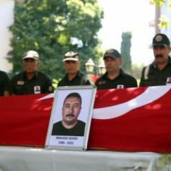 Orman şehidine veda! G&ouml;zyaşları i&ccedil;inde uğurlandı