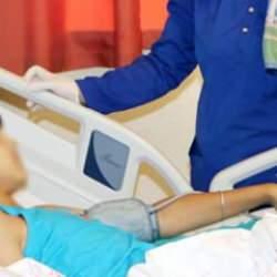 Şaka, ölümle burun buruna getirdi: Arkadaşını kolonya ile yaktı