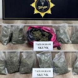 Siverek’te 7 kilo skunk ele geçirildi, 3 gözaltı