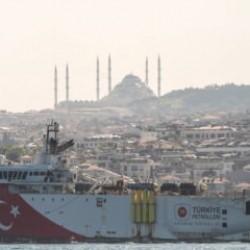 Oruç Reis Gemisi, İstanbul Boğazı'nda!