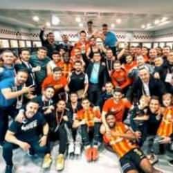 Süper Lig ekibinden flaş hamle! 6 yıldızıyla vedalaştı