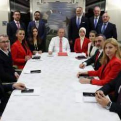 Türkiye Basın Federasyonundan CHP Genel Başkanı Özel'e tepki!