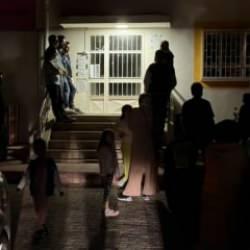 Velilerin anaokulu mesaisi: Kayıt için gece yarısı kuyruğa girdiler