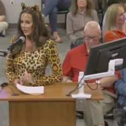 "Ben bir kediyim" dedi, LGBT'lilere tarihi bir ders verdi: Aptal olmanız gerekir