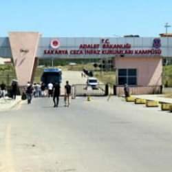 Cezaevinde 2 mahkum yaşamına son verdi