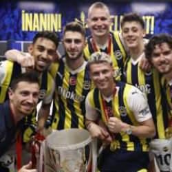 Fenerbahçe'nin eski yıldızıydı: Süper Lig ekibine transfer oldu