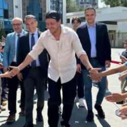 Galatasaray'da Mesut Özil sürprizi: Kameralar saha kenarına odaklandı