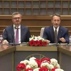 İletişim Başkanlığı'nda devir teslim t&ouml;reni: T&uuml;rkiye y&ouml;n belirleyen bir &uuml;lke haline geldi