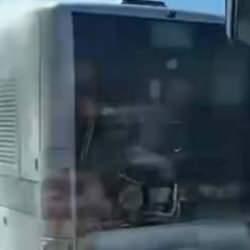 Metrobüste yine yangın çıktı