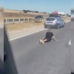 Silivri’de ilginç manzara: Akan trafikte asfalta oturdu