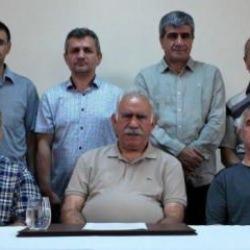 Teröristbaşı Öcalan'ın yanındakiler kim?