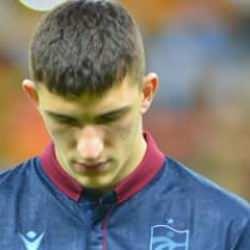 Trabzonspor'un 10 milyon Euro'ya sattığı yıldız Süper Lig devine geliyor