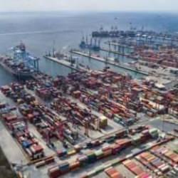 Türkiye'nin komşularına ihracatı yılın ilk yarısında 13,3 milyar dolara ulaştı