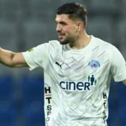 27 yaşındaki Türk futbolcu Suudi Arabistan'a transfer oldu