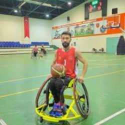 50'den fazla şarapnel isabet etti, 9 yılda 17 ameliyat oldu: Basketbolla hayata tutundu