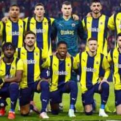 Fenerbahçe taraftarını kızdıran sözler! Milli futbolcu tuttuğu takımı açıkladı