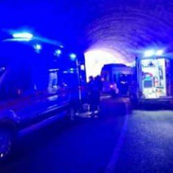 Tunceli&rsquo;de t&uuml;nelde trafik kazası: 8 kişi yaralandı