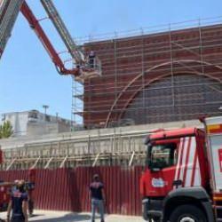 Cami inşaatında yangın paniği!