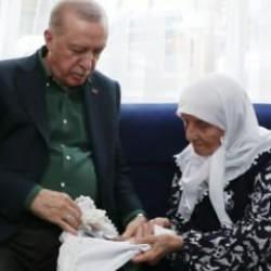 Cumhurbaşkanı Erdoğan'dan 15 Temmuz şehitlerinin ailesine ziyaret