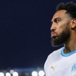 Dünyaca ünlü forvet Süper Lig'e geliyor: İstanbul ekibine onay verdi