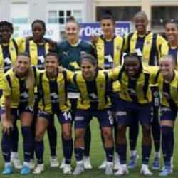 Fenerbahçe 17 futbolcunun sözleşmesini uzattı!