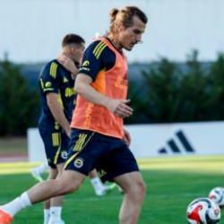 Fenerbahçe, Portekiz'de lig hazırlıklarını sürdürdü
